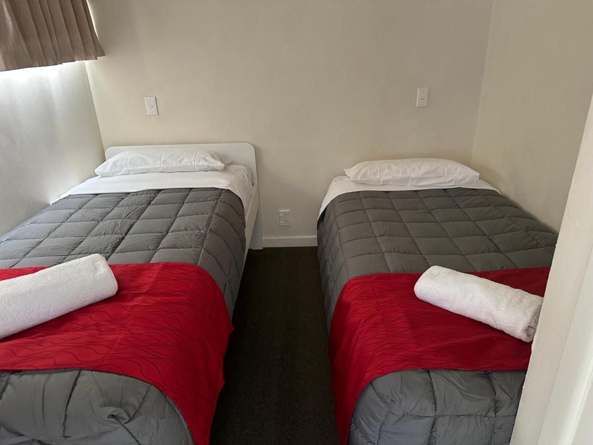 אוקלנד Touchwood Motor Inn & Inner City Camping Ground מראה חיצוני תמונה